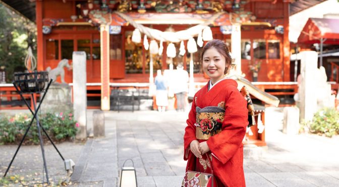 拝殿前での前撮り