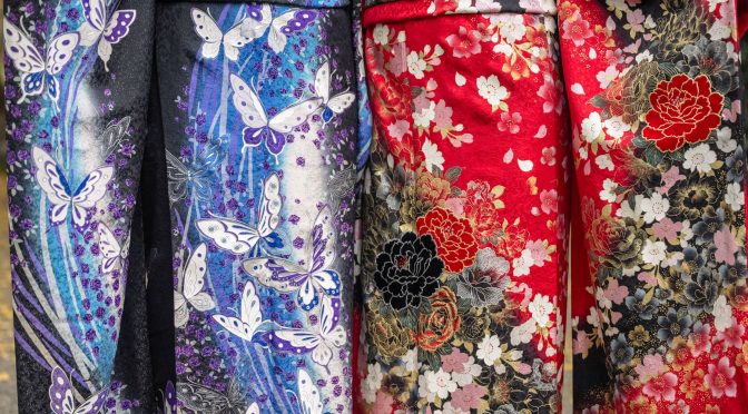 新成人の皆様、この度はご成人誠におめでとうございます